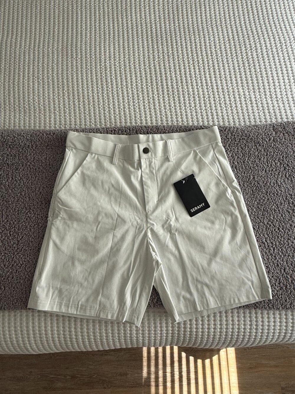 NWT Seramy Tailored Shorts Size 33 Ivory Bermuda Style